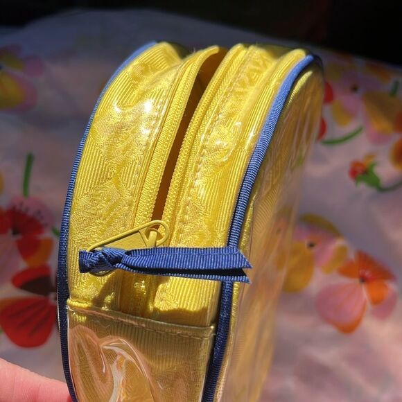 Amarige de Givenchy Cosmetic Jewelry Round Bag - Picture 5 of 7